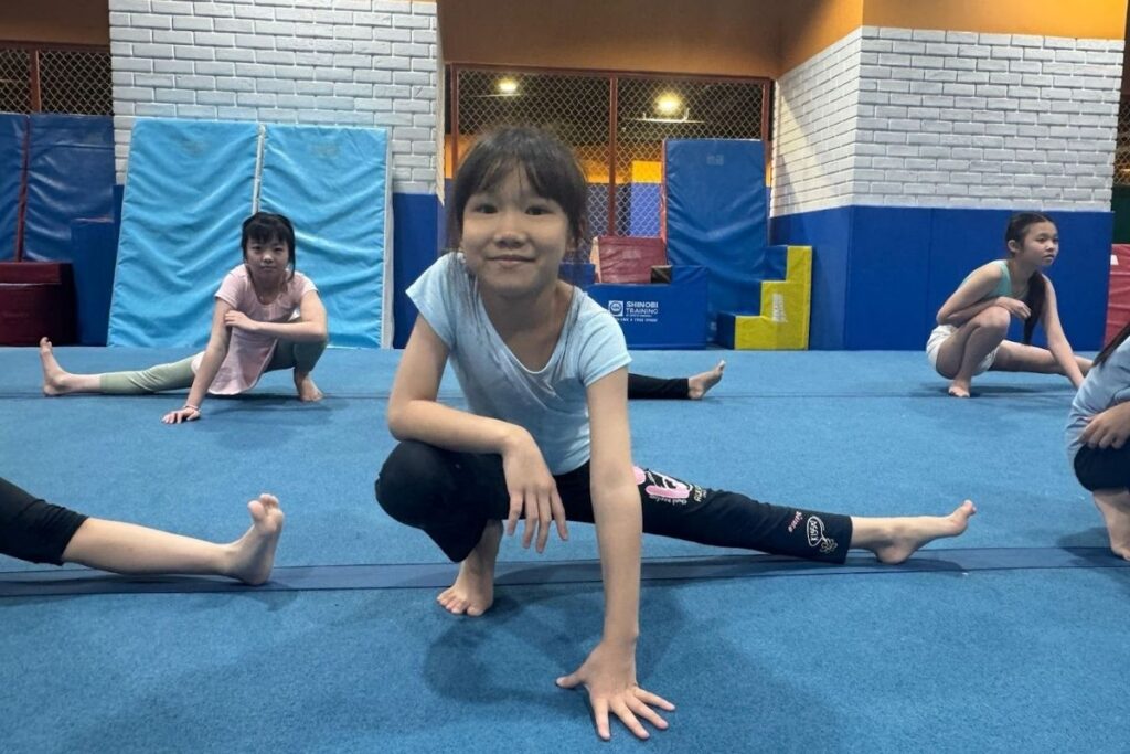 ژیمناستیک سبک یا حرکات کششی کودکانه