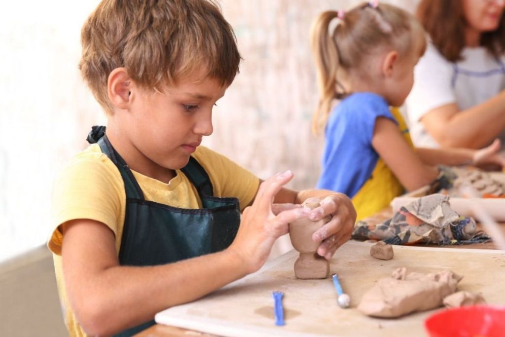 چرا گلبازی برای کودکان ضروری است؟